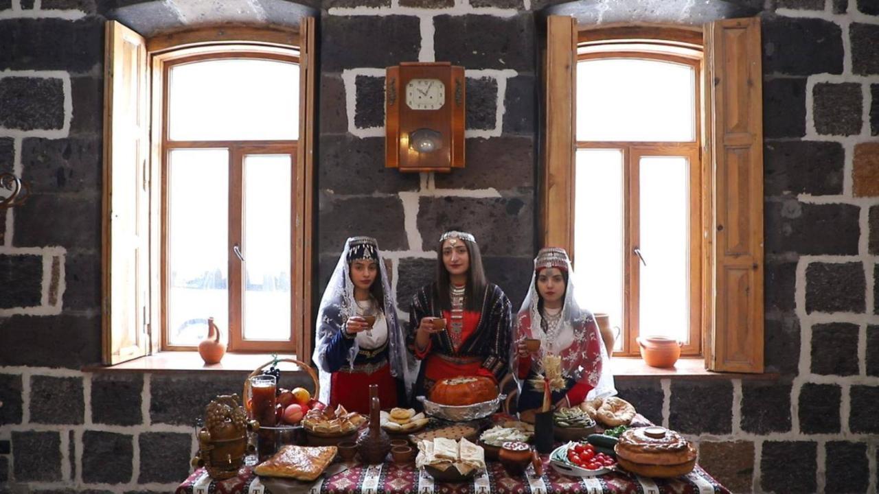 Guesthouse Emma Gyumri Extérieur photo