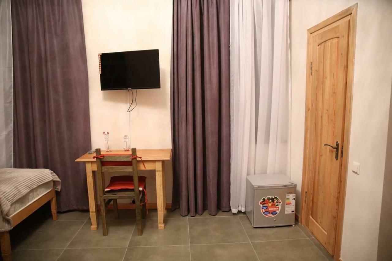 Guesthouse Emma Gyumri Extérieur photo