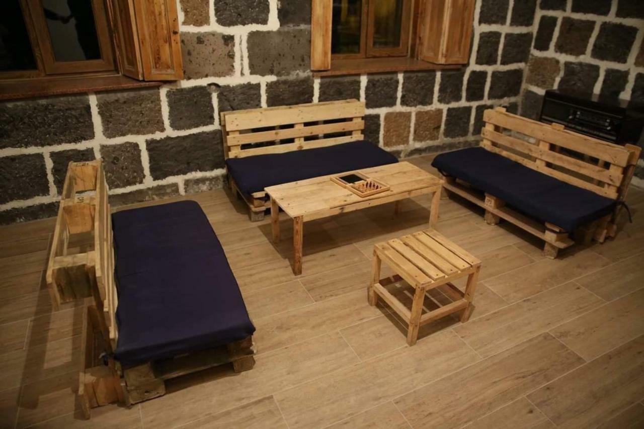 Guesthouse Emma Gyumri Extérieur photo